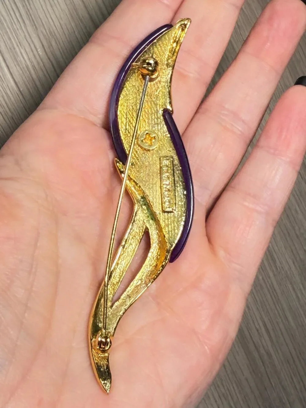 PARK LANE Vintage Purple Lucite Brooch Gold Tone Abstract Leaf Pin 4